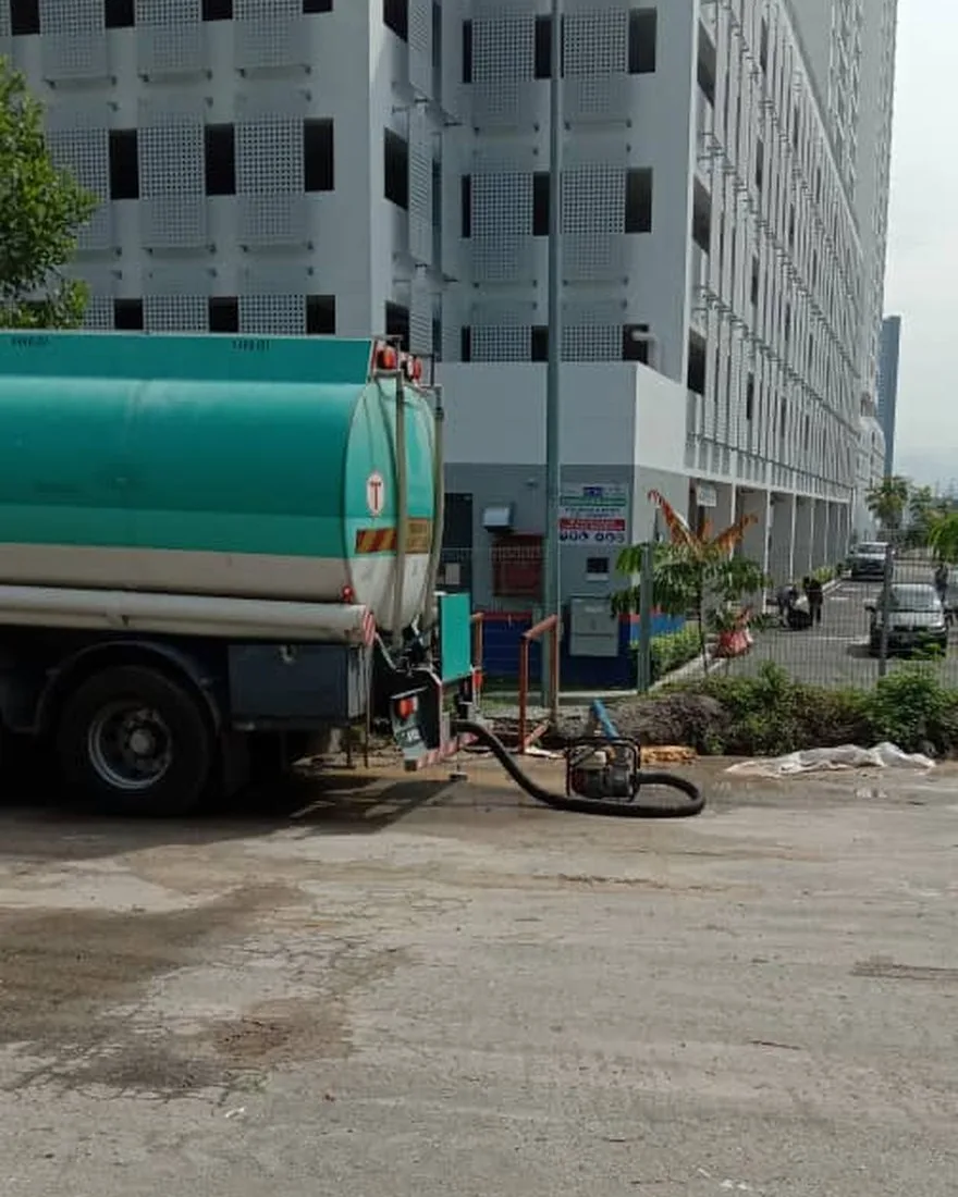 Justbaan Transport tanker on the road