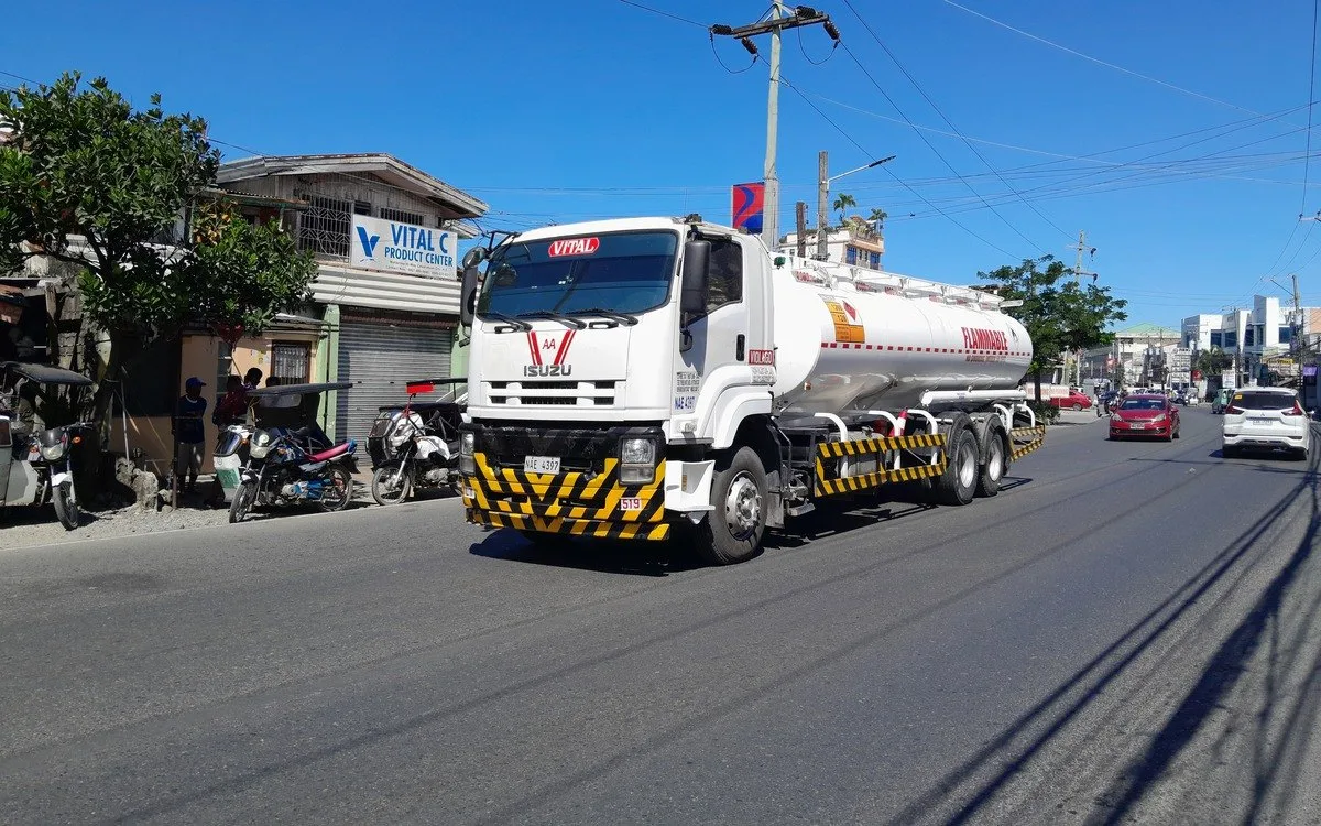 Petroleum tanker truck